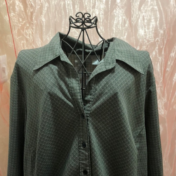 Black and White Pattern Work Blouse by Worthington - Picture 4 of 6